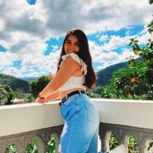 Meet your Posher, Jerlianys